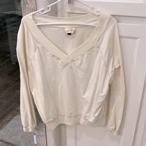 VGUC Universal Threads V neck sweatshirt